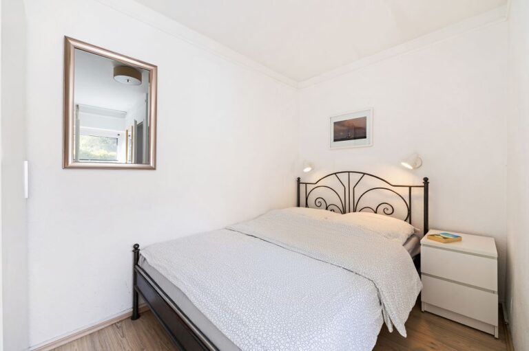 k-1-8_Nieblum-Schlafzimmer