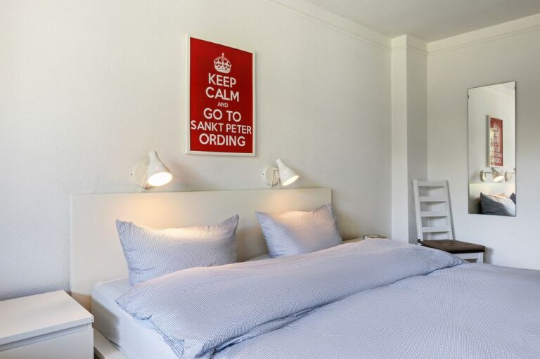 k-3-6_Oevenum_Schlafzimmer1a
