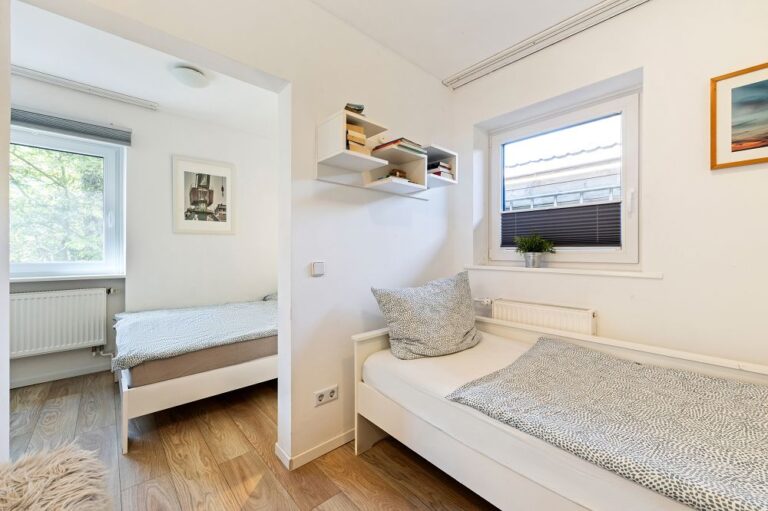 k-4-5_Oldsum-Schlafzimmer2
